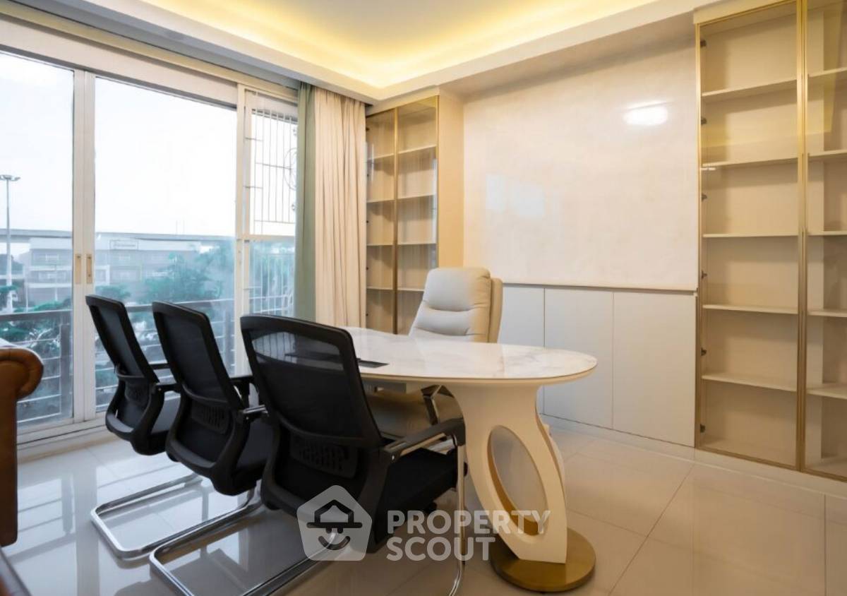 รูป ทาวน์เฮ้าส์ 4-ห้องนอน ใกล้ ท่าอากาศยานสุวรรณภูมิ (ID 2753346) - รูปที่ 5/5