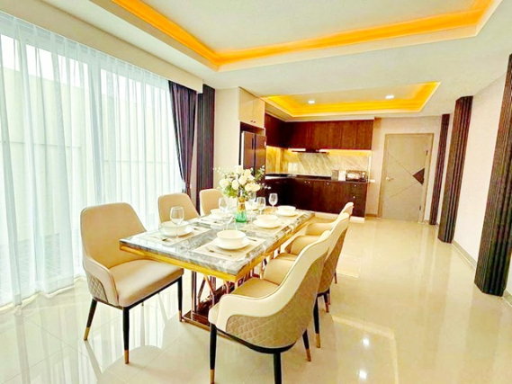 รูป ถ.จอมเทียน AIRBNB ให้เช่าบ้าน Pool Villa 5 นอน 5 น้ำ ใกล้ถนนชัยพฤกษ์ และตลาดชุมชน 800 ม. 102 ตร.ว. 300 ตร.ม. สระว่ายน้ำส่วนตัว เฟอร์ฯครบ - รูปที่ 6/8