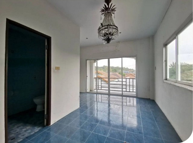 รูป BP00561 ขายทาวน์เฮ้าส์ หมู่บ้านปารียาพาร์ค ตำบลบ่อวิน อำเภอศรีราชา จังหวัดชลบุรี - รูปที่ 8/8