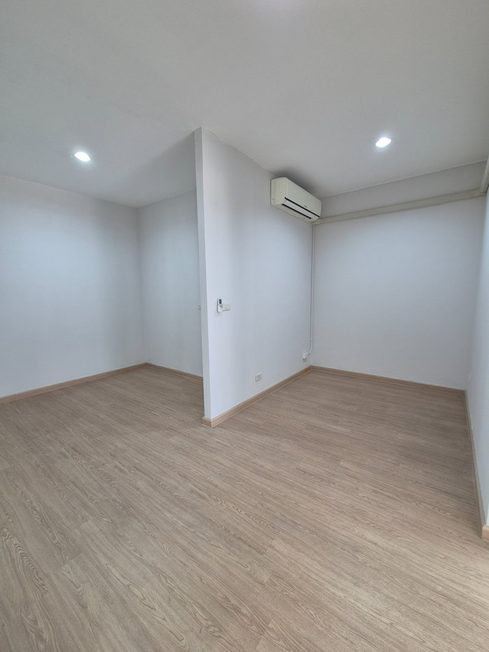 รูป ให้เช่า office อาคารอาภากร ลาดพร้าว 130 แยก1 | มีที่จอดรถทุกห้อง| พร้อมใช้งานทันที - รูปที่ 9/10