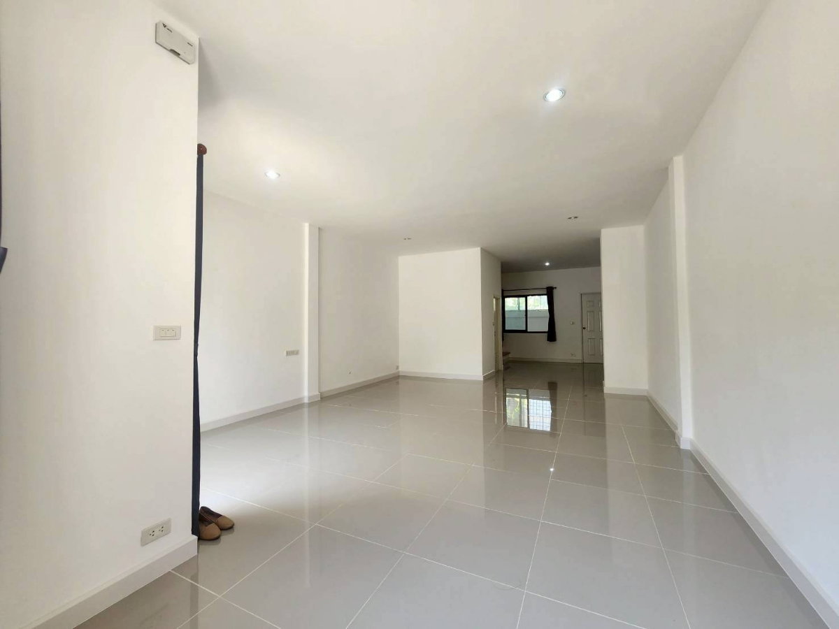 รูป บ้านทาวน์โฮม ซ.บุญพุฒ ซอย บุญพุฒ แขวงจองทอง จ.กรุงเทพ - รูปที่ 2/7