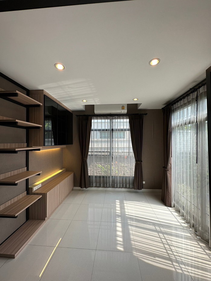 รูป บ้านเดี่ยวหรู The Palm Pattanakarn ใกล้ทองหล่อ เอกมัย | ใกล้โรงเรียนนานาชาติ & โรงพยาบาล พัฒนาการ 44 และ 38 - รูปที่ 23/25