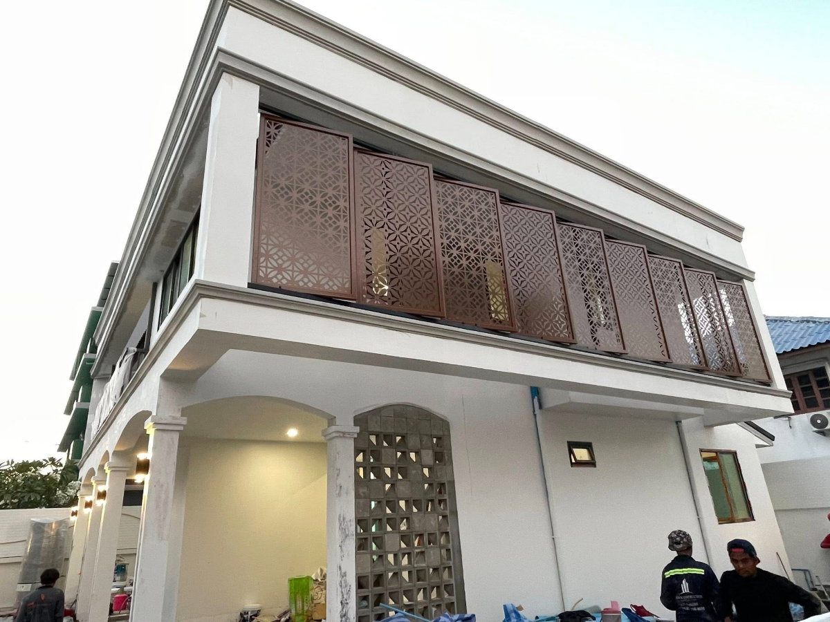 รูป R156 🌿 บ้านเดี่ยวหลังมุม สไตล์ Modern Craftsmanship  โซนนวมินทร์ ราคาเพียง 9.85 ล้านบาท - รูปที่ 2/14