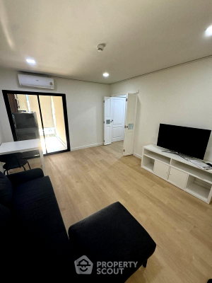 Condos for rent : 1-BR Condo at The Niche Sukhumvit 49 near MRT Phetchaburi (ID 2809994)