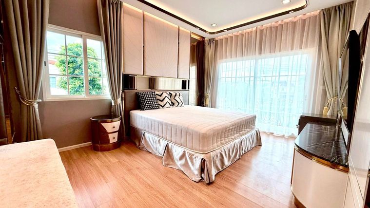 ให้เช่าบ้านเดี่ยว 4 ห้องนอน 264 ตร.ม. 60 ตร.ว. แกรนดิโอ ลาดพร้าว - เกษตรนวมินทร์