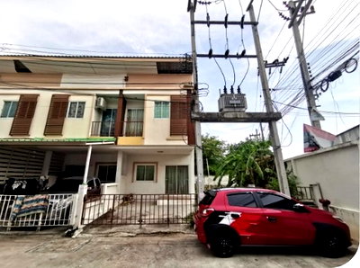 ทาวน์โฮม ชลบุรี : BP00688 ขายทาวน์เฮ้าส์ หมู่บ้านธนาพร แหลมฉบัง ตำบลทุ่งสุขลา อำเภอศรีราชา จังหวัดชลบุรี