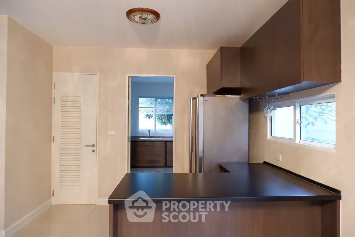 รูป บ้าน 3-ห้องนอน ที่ ฮาบิเทีย เวนต์ ใน สามวาตะวันตก (ID 2087100) - รูปที่ 3/9