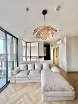 +++ Urgent rent+++ THE ISSARA LADPRAO* 1 bedroom, size 50 sq m, next to MRT Lat Phrao.
