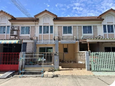 FOR SALE  TOWNHOUSE PROPERTY  1251000 BAHT.