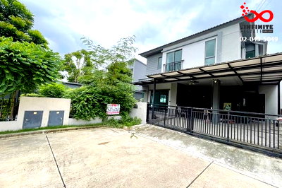 บ้านแฝด ศาลหลักเมืองจังหวัดปทุมธานี : ขายบ้านแฝด 2 ชั้น เวนิว ติวานนท์-รังสิต เนื้อที่ 43 ตรว. ถนนติวานนท์ ใกล้นิคมบางกะดี