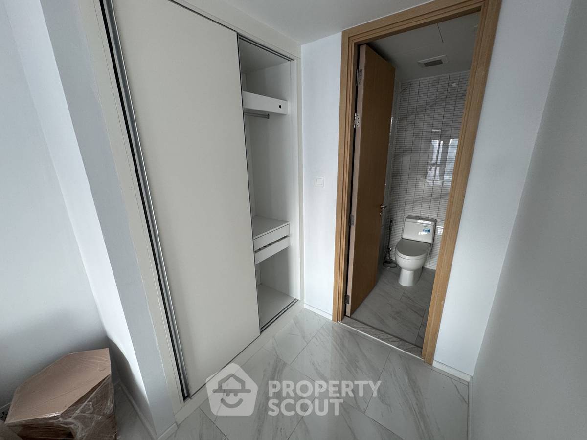 รูป คอนโด 1-ห้องนอน ที่ ไฮด์ สุขุมวิท11 ใกล้ BTS นานา (ID 2810592) - รูปที่ 4/9