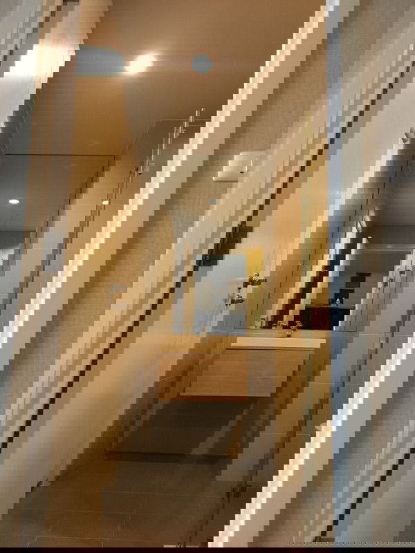 picture The Privacy Ratchada – Sutthisan For Sale - 9/11