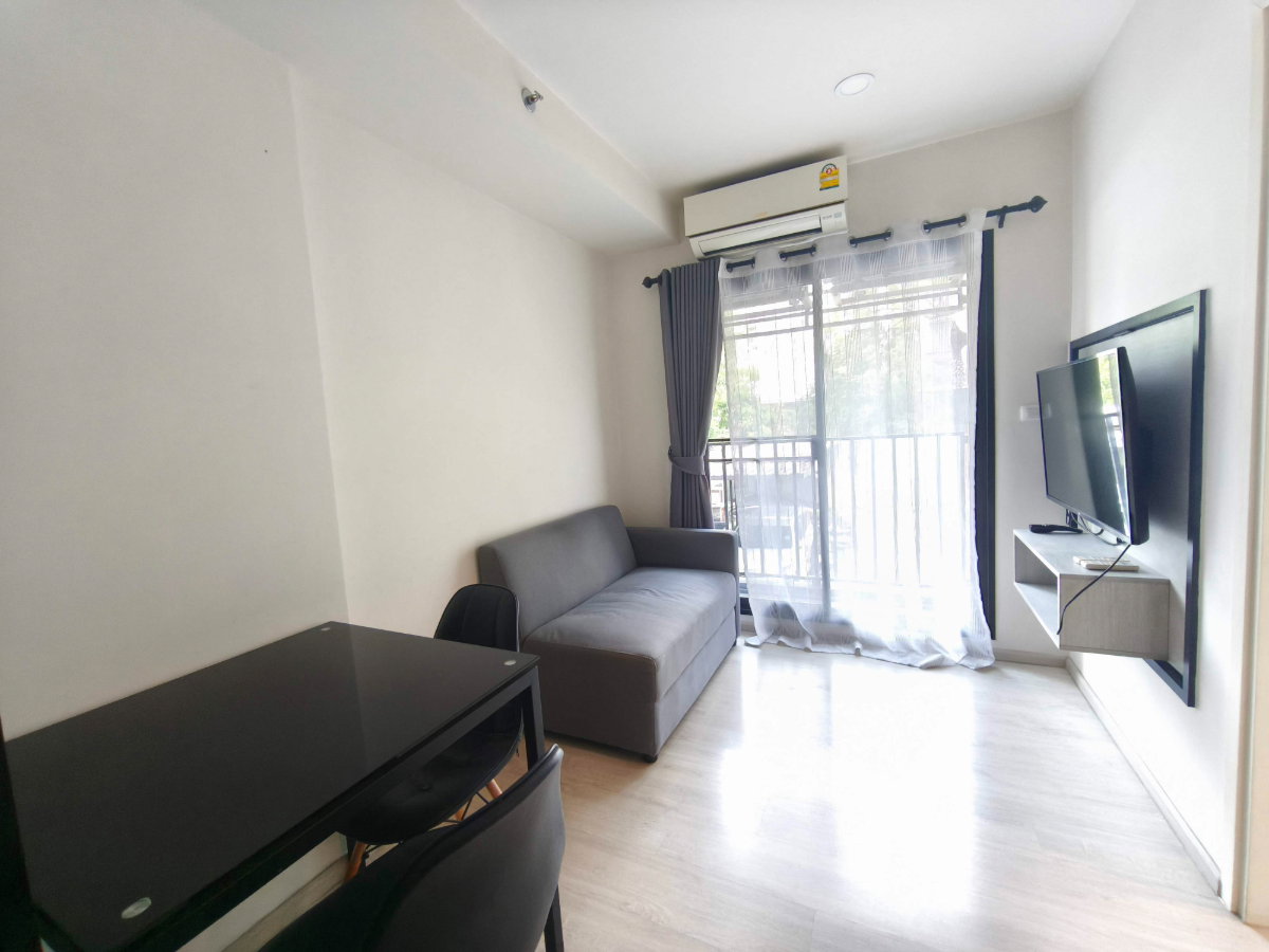 picture Escent Vill condominium for rent - 9/21