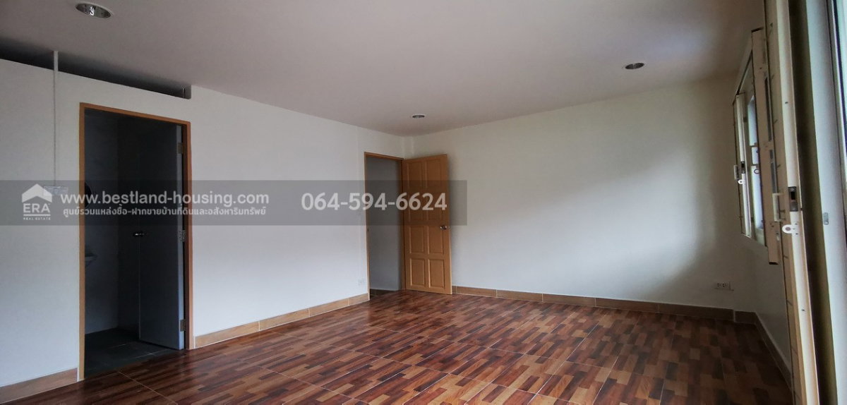 รูป ขายทาวน์โฮม 3 ชั้น นวมินทร์155 เข้าซอย 200 เมตร ปรับปรุงใหม่ทั้งหลังพร้อมอยู่ ทำเลดี - รูปที่ 25/34