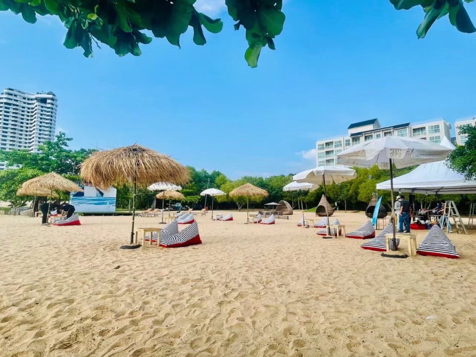 รูป Grand Florida Pattaya คอนโดติดทะเลฟีลรีสอร์ทหรู  ติดหาดนาจอมเทียน สวนน้ำขนาดใหญ่ เหมือนพักรีสอร์ทสุดหรู ส่วนกลางครบ  - รูปที่ 61/63