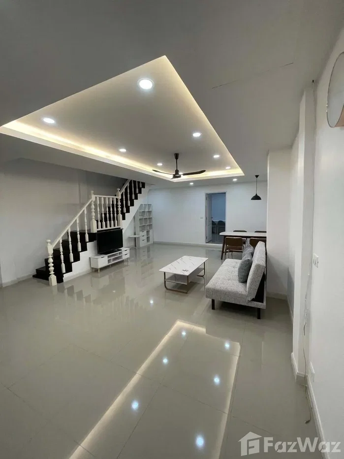 รูป ทาวน์เฮ้าส์ให้เช่า 2 ห้องนอน ใน บางจาก, กรุงเทพมหานคร 6192578 - รูปที่ 1/17