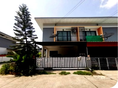 ทาวน์โฮม ชลบุรี : BB13130 ขายทาวน์เฮ้าส์ หมู่บ้านมณีรินทร์โมเดิร์นโฮม บ่อวิน ตำบลบ่อวิน อำเภอศรีราชา จังหวัดชลบุรี