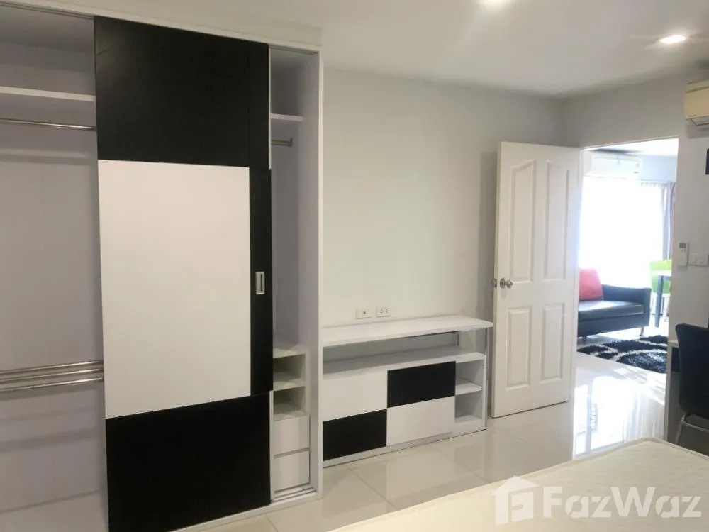 picture - 6192657 - 10/12