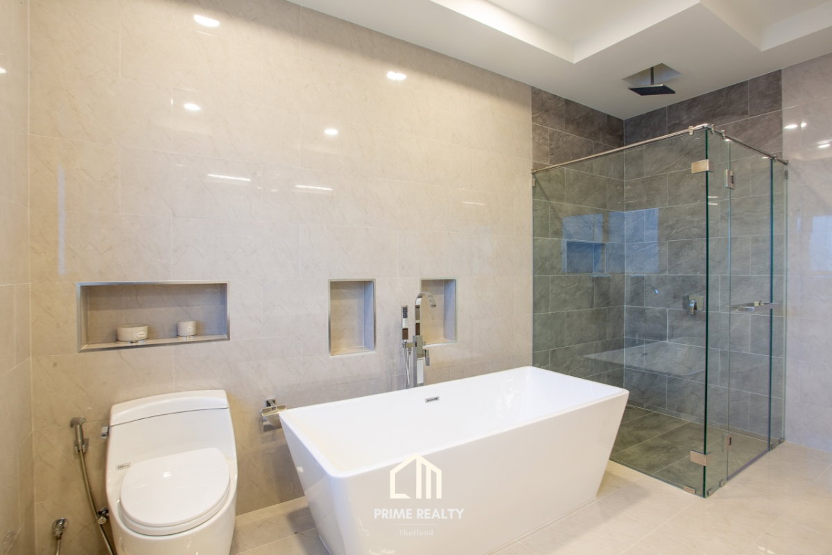 รูป บ้านในฝันที่ผสานความหรูหรากับความสะดวกสบายอย่างลงตัว - รูปที่ 21/23