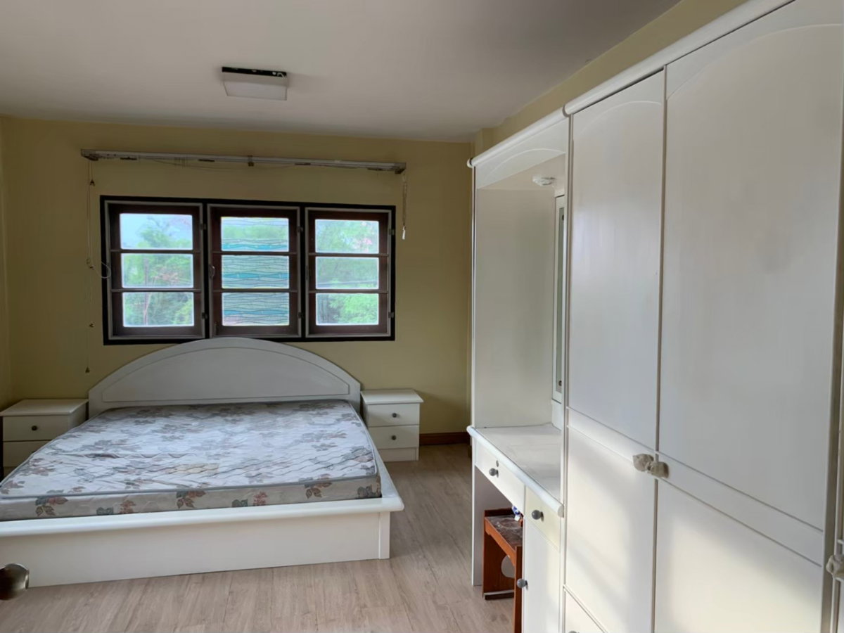 รูป 🏡 HM135 | ให้เช่าบ้านเดี่ยวหลังใหญ่ พื้นที่ 97 ตร.ว. จอดรถ 5 คัน เหมาะอยู่อาศัยหรือทำออฟฟิศ ใกล้รถไฟฟ้า! - รูปที่ 11/12