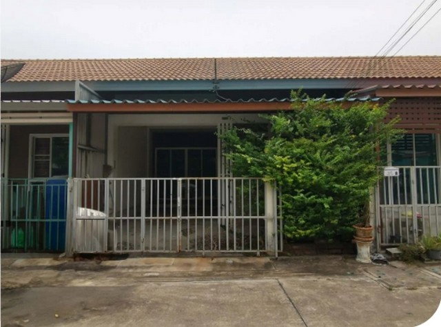 รูป BP00625 ขายทาวน์เฮ้าส์ หมู่บ้านจักรไพศาล ตำบลบึง อำเภอศรีราชา จังหวัดชลบุรี - รูปที่ 6/8