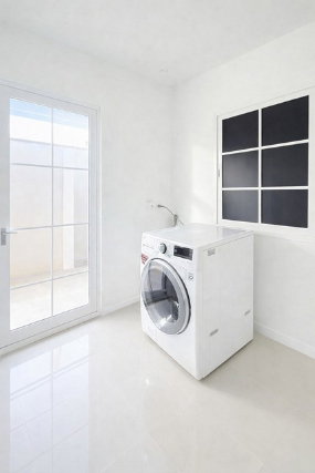 รูป ลดค่าเช่า 50% 2ชั้น 4นอน 4น้ำ คฤหาสน์เฟอร์ครบ ใกล้ แฟชั่นไอส์แลนด์ 50 ตร.ว. 200 ตร.ม. บ้านเดี่ยวหรูหรา นวมินทร์ เดอะมอลล์บางกะปิ 3 กม. - รูปที่ 6/8