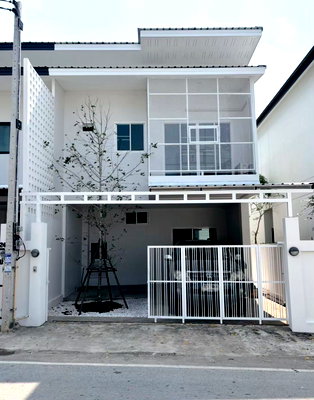 เช่าทาวน์โฮม เชียงใหม่ : 🏡 ทาวน์เฮ้าส์ 2 ชั้น ให้เช่า | สารภี ใกล้เวียงกุมกาม | เลี้ยงสัตว์ได้ เพียง 15,000 บาท