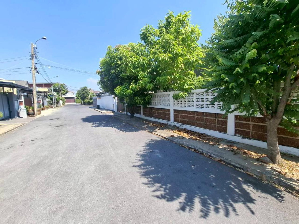 รูป บ้านกฤษดานคร 11 บางบัวทอง ถนนบางกรวย-ไทรน้อย ตำบลบางรักพัฒนา อำเภอบางบัวทอง จังหวัดนนทบุรี  - รูปที่ 3/19