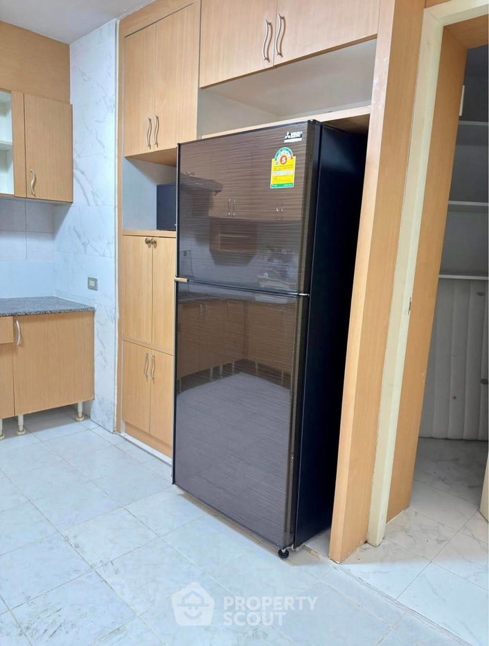 picture 3-BR Condo at Wittayu Complex near BTS Phloen Chit (ID 2811036) - 12/22