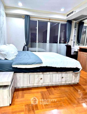Condos for rent : Pet-Friendly 3-BR 135 Sqm High-Floor Condo At Wittayu Complex Near BTS Phloen Chit (ID 2811036)