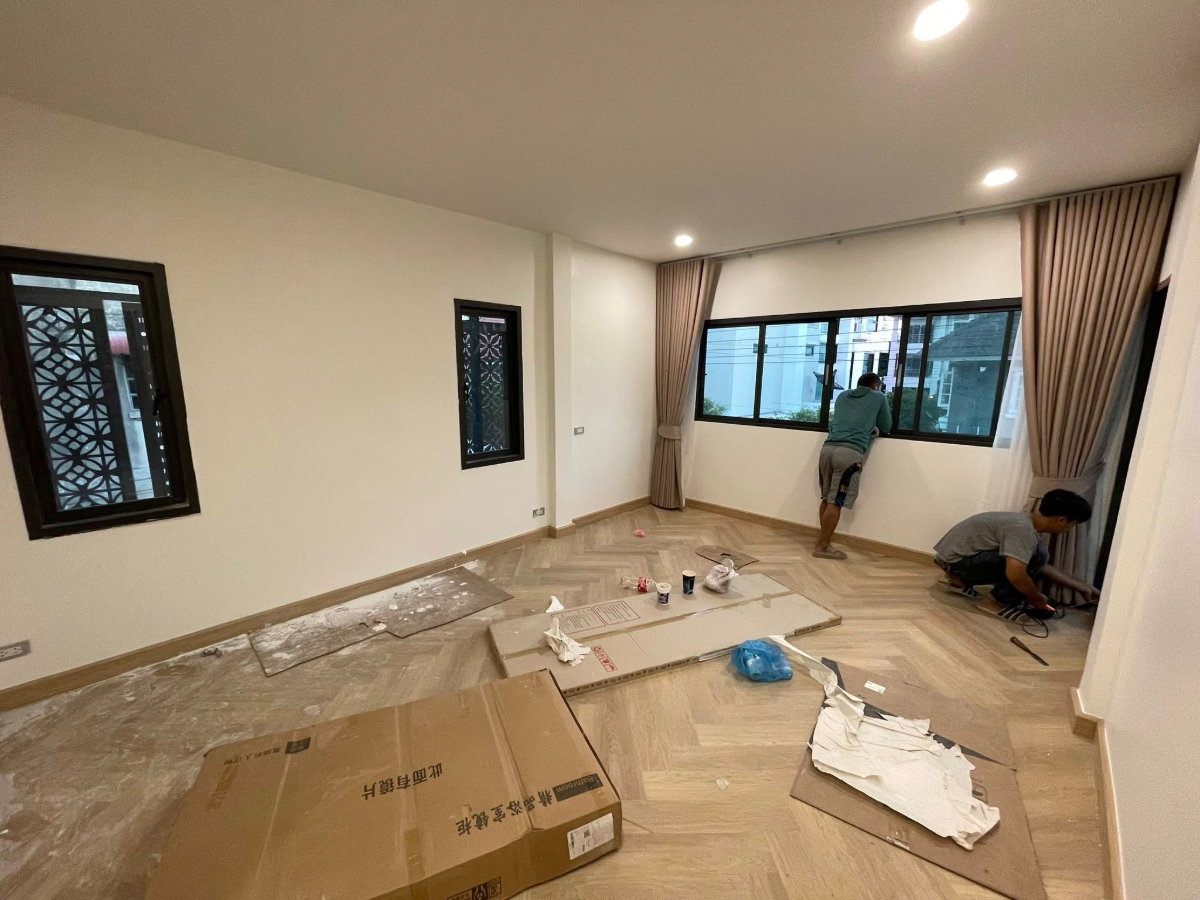 รูป R156 🌿 บ้านเดี่ยวหลังมุม สไตล์ Modern Craftsmanship  โซนนวมินทร์ ราคาเพียง 9.85 ล้านบาท - รูปที่ 9/14