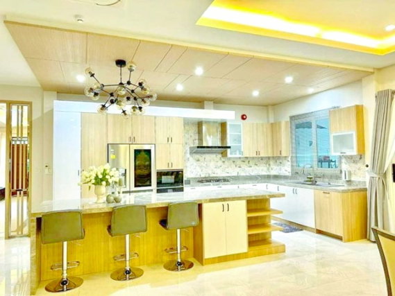 รูป เช่า Pool Villa บ้านเดี่ยวหรู สไตล์โมเดิร์น 6 นอน 7 น้ำ ใกล้ตลาดห้วยใหญ่ 900ม.215 ตร.ว. 600 ตร.ม. พรีเมียม ทำเลศักยภาพ ห้วยใหญ่ - รูปที่ 3/8