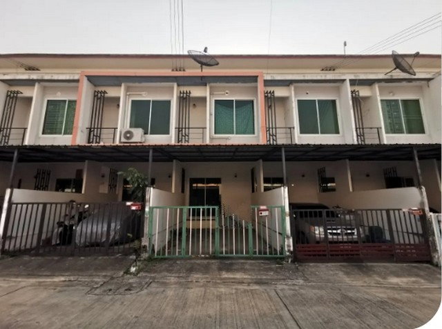 รูป BP00626 ขายทาวน์เฮ้าส์ หมู่บ้านสมาร์ทแลนด์นิวสไตส์2 ตำบลบ่อวิน อำเภอศรีราชา จังหวัดชลบุรี - รูปที่ 7/8