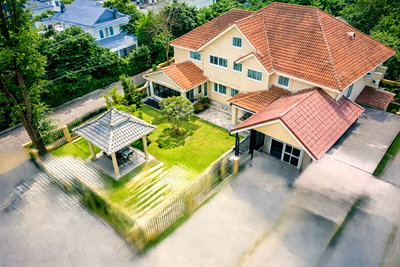 เช่าบ้านเดี่ยว ถนนเลี่ยงเมืองสันป่าตองหางดง : คฤหาสน์ 6นอน มุม 105 ตร.ว. 310 ตร.ม. น้ำแพร่ สันป่าตอง 4 น้ำ ใกล้วัดศาลา 650 ม.นานาชาติปัญญาเด่น 1 กม