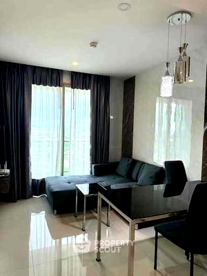 Condos for sale : 1-BR Condo at The Riviera Jomtien close to Jomtien Beach (ID 2400978)