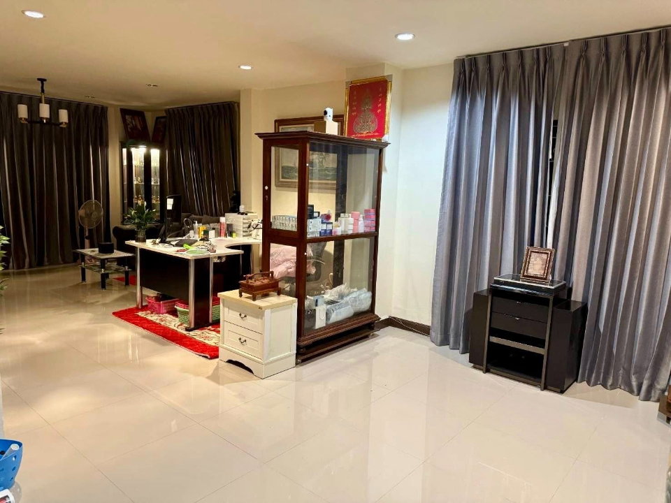 รูป 🏡HM143 | ให้เช่าบ้านเดี่ยว 2 ชั้น เคซี พาร์ควิลล์ 3 รีโนเวทใหม่ทั้งหลัง จอดรถ 4 คัน เลี้ยงสัตว์ได้ (รับชาวต่างชาติ) 🐶🐱 - รูปที่ 5/18