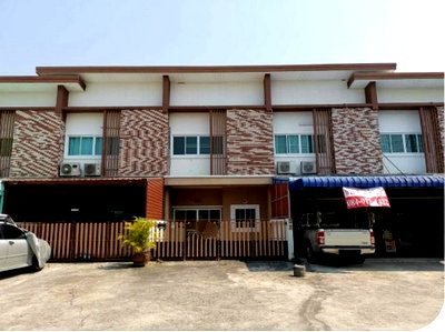 ทาวน์โฮม ชลบุรี : BP00578 ขายทาวน์เฮ้าส์ หมู่บ้านแกรนด์ชลปาร์ค ตำบลหนองรี อำเภอเมืองชลบุรี จังหวัดชลบุรี