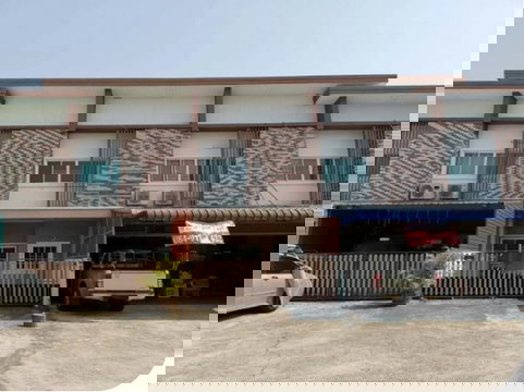 BP00578 ขายทาวน์เฮ้าส์ หมู่บ้านแกรนด์ชลปาร์ค ตำบลหนองรี อำเภอเมืองชลบุรี จังหวัดชลบุรี