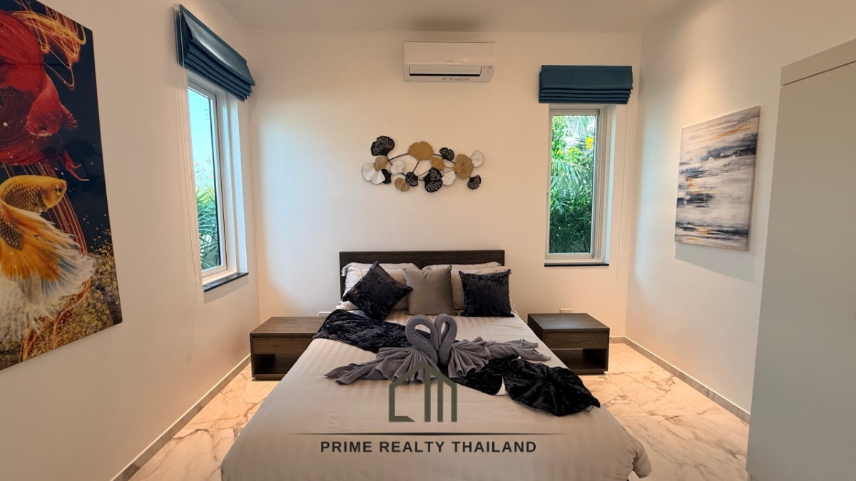 รูป วิลล่าหรูสไตล์โมเดิร์นพร้อมสระว่ายน้ำ - รูปที่ 18/28
