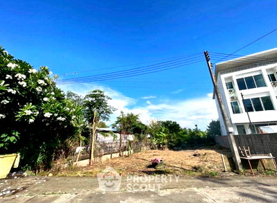 ที่ดิน สำนักงานขนส่งจังหวัดเชียงใหม่ : ที่ดินสำหรับปล่อยขาย 432 ตารางเมตร แถว ใกล้ สนามบินเชียงใหม่ (ID 2753802)