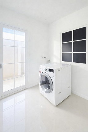 รูป บ้านเดี่ยวหรูหรา นวมินทร์ เดอะมอลล์บางกะปิ 3 กม. คฤหาสน์เฟอร์ครบ 2ชั้น 4นอน ลดค่าเช่า 50% 4น้ำ ใกล้ แฟชั่นไอส์แลนด์ 50 ตร.ว. 200 ตร.ม. - รูปที่ 6/8