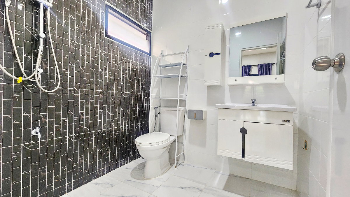 รูป บ้านเดี่ยวใกล้เมือง 3 นอน 2 น้ำ 53 ตรว. ในงบไม่ถึง 3 ล้าน เข้าเมืองง่าย ใกล้ ม.พายัพ ทำเลดี ราคาคุ้ม พร้อมอยู่ทันที - รูปที่ 8/13