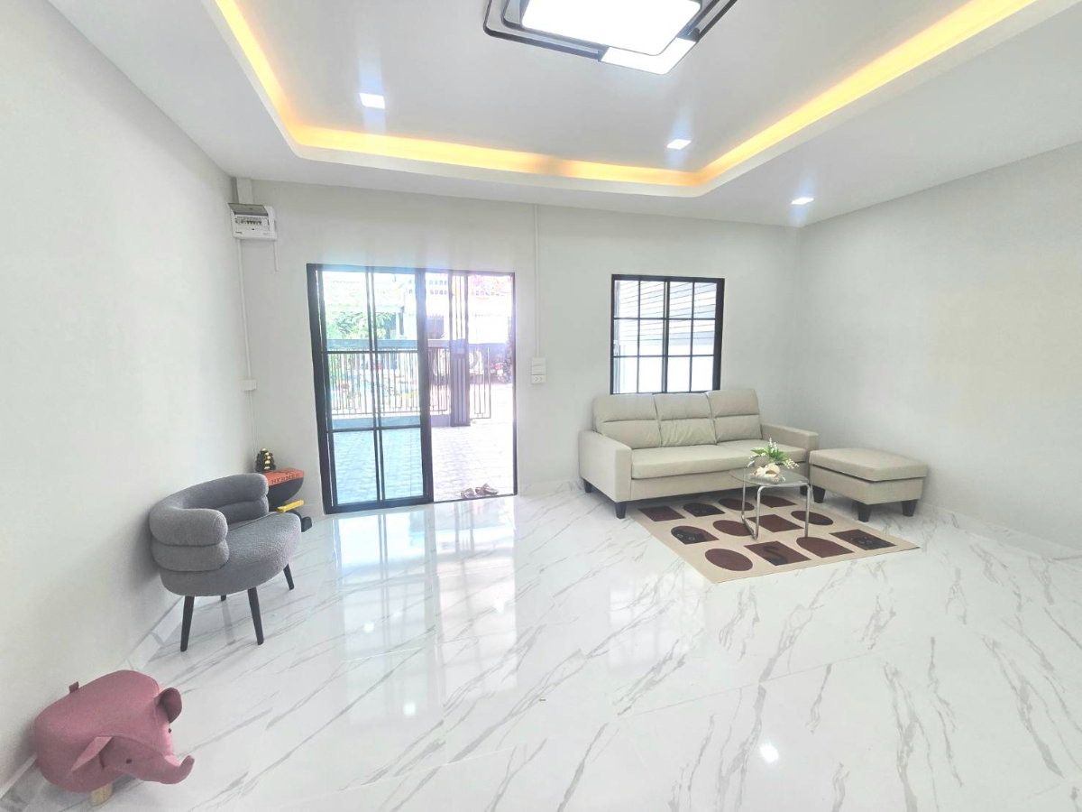 รูป บ้านเดี่ยวชั้นเดียว รีโนเวทใหม่ ม.เคหะธานี4 ซอย35 ถนนราษฎร์พัฒนา ซอยมิสทีน ใกล้รถไฟฟ้า เฟอร์ฯพร้อม - รูปที่ 10/24