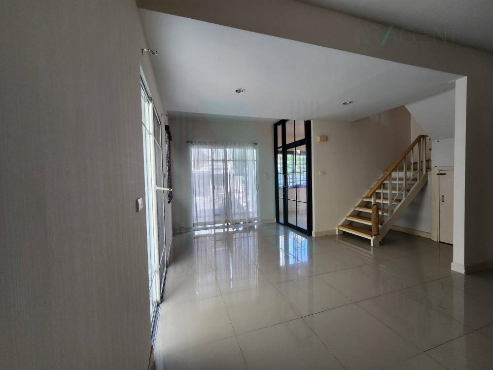 รูป ขายบ้านเดี่ยว โครงการ เดอะ วิลเลจ บางนา 2 ชั้น 4 ห้องนอน 2 ห้องน้ำ - รูปที่ 3/8