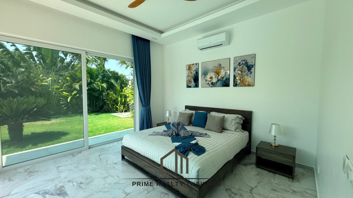 รูป วิลล่าหรูสไตล์โมเดิร์นพร้อมสระว่ายน้ำ - รูปที่ 20/28