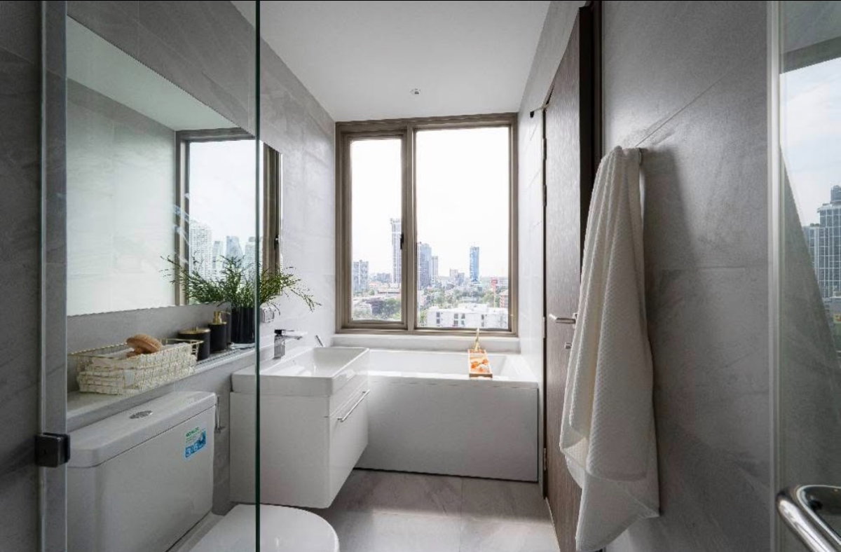 รูป 🚨 ห้องนี้ไม่มีให้เห็นบ่อย! 2 ห้องนอน 82 ตร.ม. Rhythm Ekkamai Estate — ฟีลบ้านใจกลางเอกมัย 🔥 โทร 063-6165390 ก่อนหลุด - รูปที่ 10/11