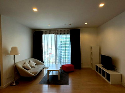 คอนโดให้เช่า : ++เช่าด่วน++ HQ Thonglor by Sansiri** 2 ห้องนอน 79 ตร. ม. แต่งครบพร้อมอยู่!!