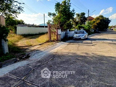 ที่ดิน เทศบาลตำบลสันกำแพง : ที่ดินสำหรับปล่อยขาย 9,746.4 ตารางเมตร แถว ใน สันกำแพง (ID 2665165)