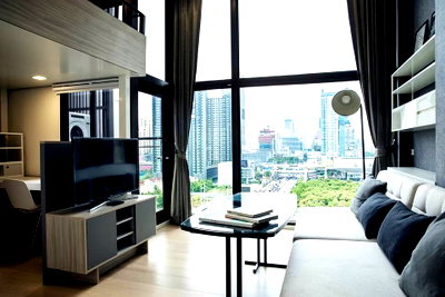 คอนโดให้เช่า : Chewathai Residence Asoke ห้องสวย ราคาดี สอบถามเพิ่มเติมได้ที่ Line @condorental