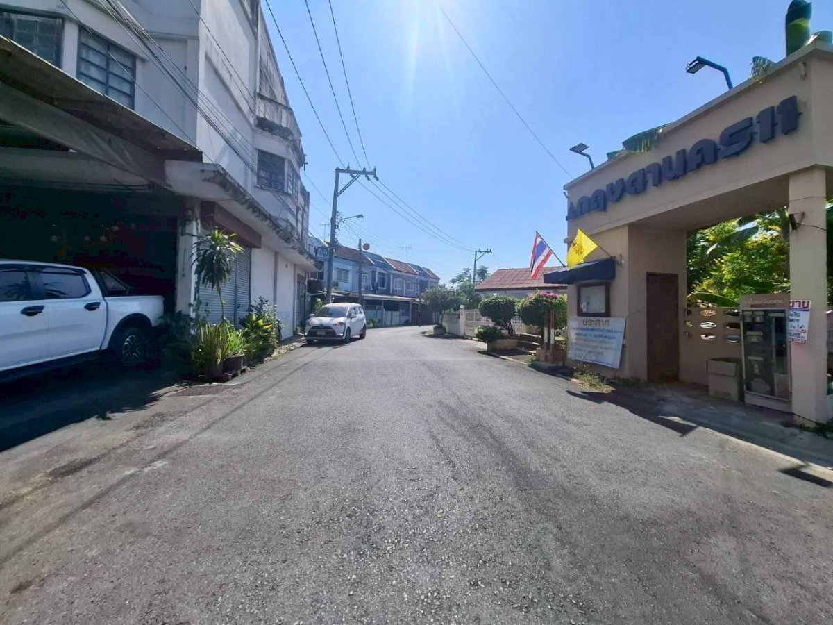 รูป บ้านกฤษดานคร 11 บางบัวทอง ถนนบางกรวย-ไทรน้อย ตำบลบางรักพัฒนา อำเภอบางบัวทอง จังหวัดนนทบุรี  - รูปที่ 2/19